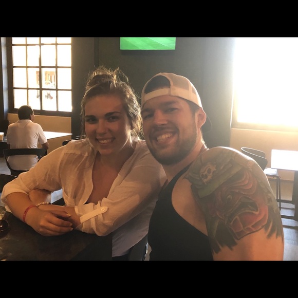 Meet your Posher, Ashton - Picture 1 of 1